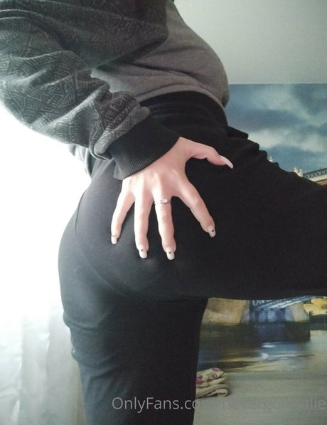 nevergonnalie actriz de alta definición imagen