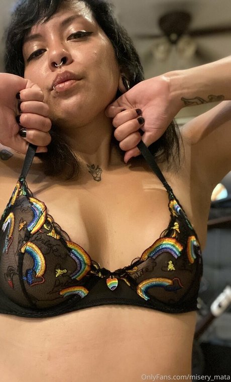 mirari mata modelo de alta definición fotos