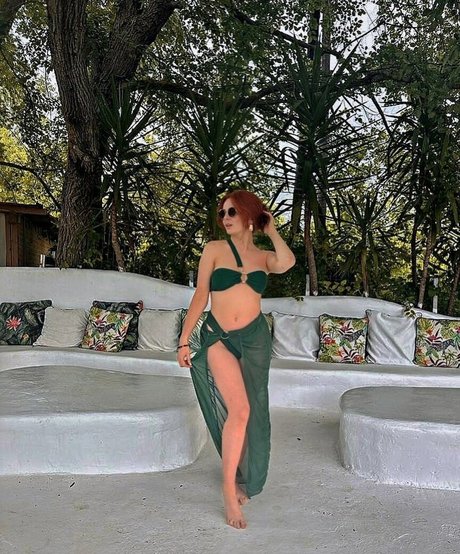 Hannah Laresa Smith modelo superior fotos