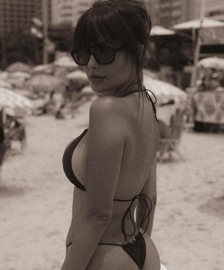 Thais Braz estrella porno de alta calidad galería