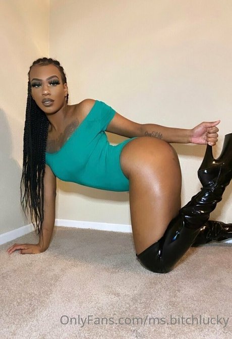 ms bitchlucky estrella atractiva fotos