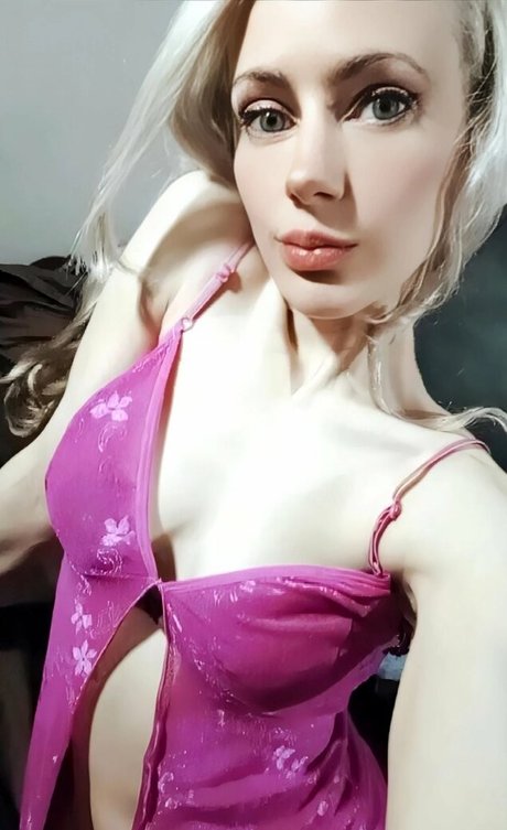 Kitana98 modelo libre imágenes