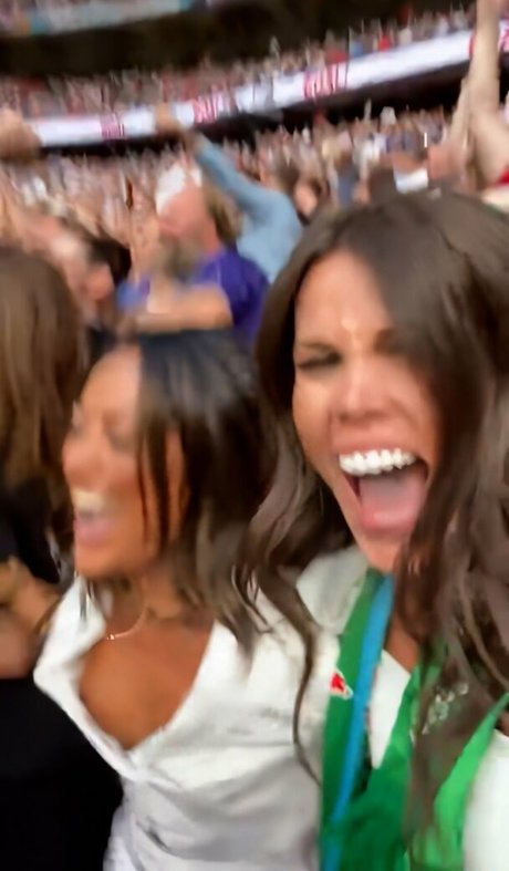 Jules Breach estrella porno mejor galería