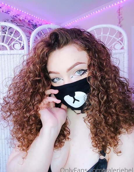 valeriehel bonita estrella galerías