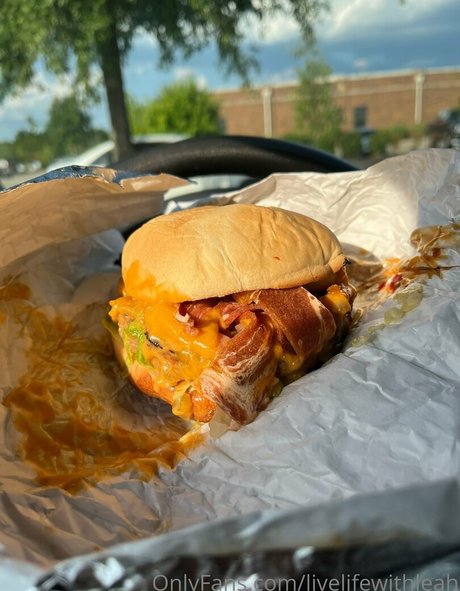 leahsade mejor modelo imagen