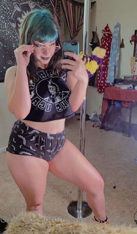 damndestcreature2 estrella porno adulto archivo