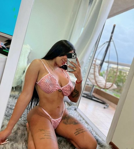 latinmodel xxx estrella porno imagen