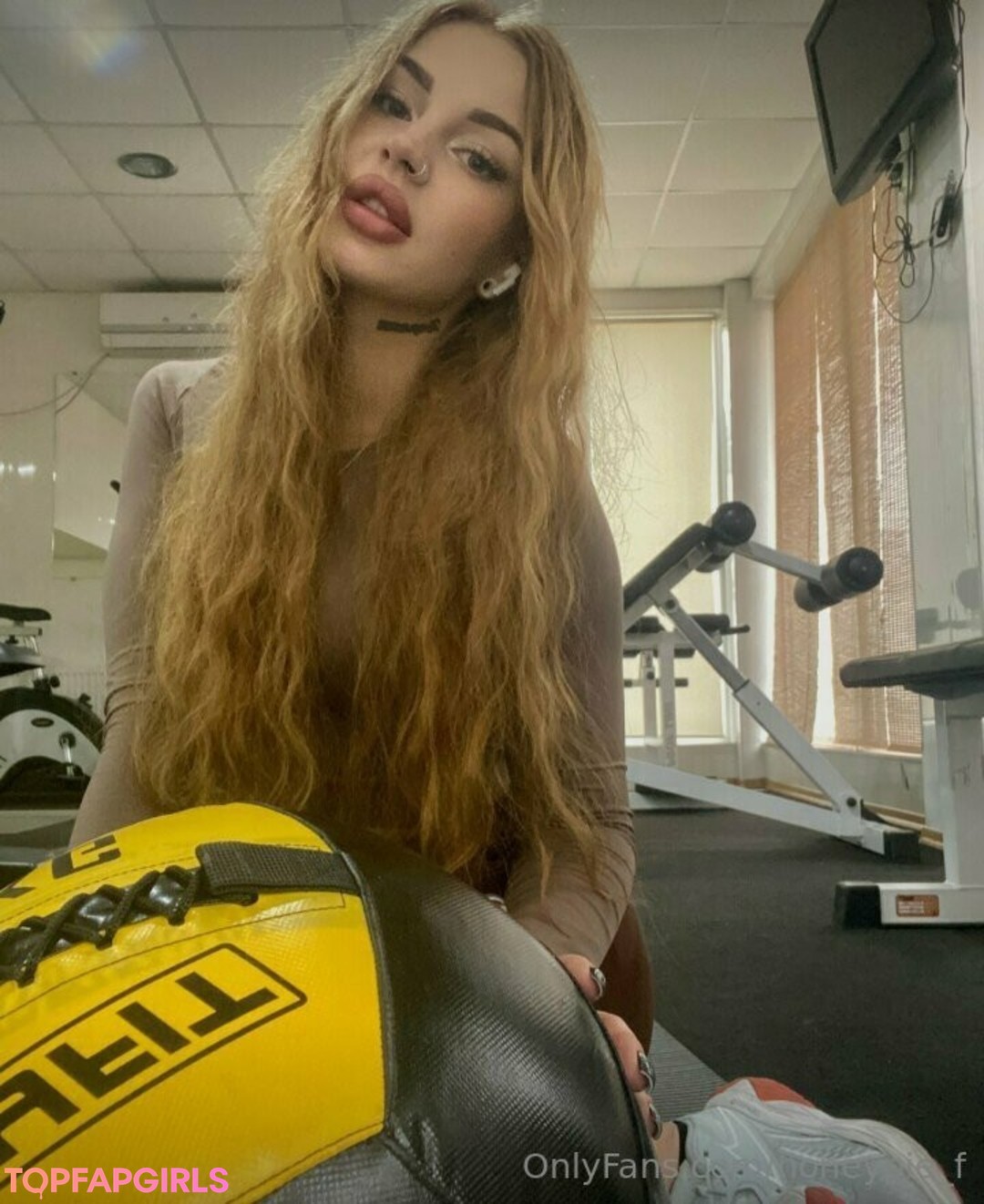 honeypie f modelo atractivo foto