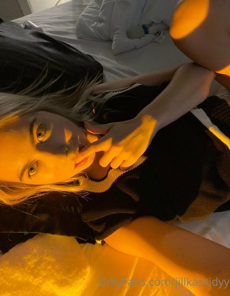 jillkassidyy estrella xxx archivo