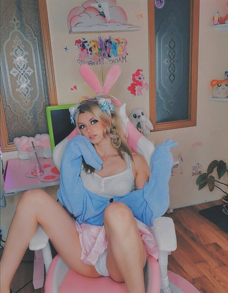 REQ Kiddenkatt estrella porno hd archivo