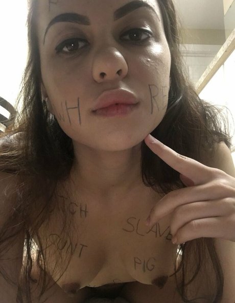 onlyfans de ébano asiático gratis agradable foto