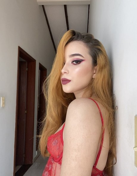 Valentina Navia modelo caliente archivo