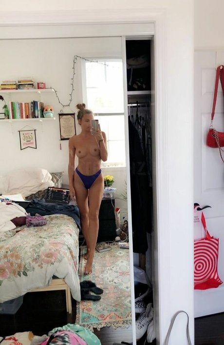 Sarah Jolz estrella porno caliente imagen