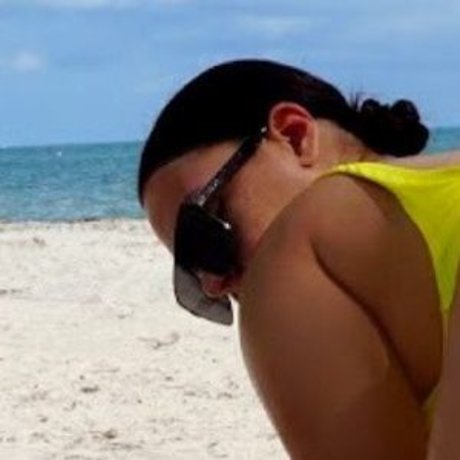 Katvong actriz erótica galerías