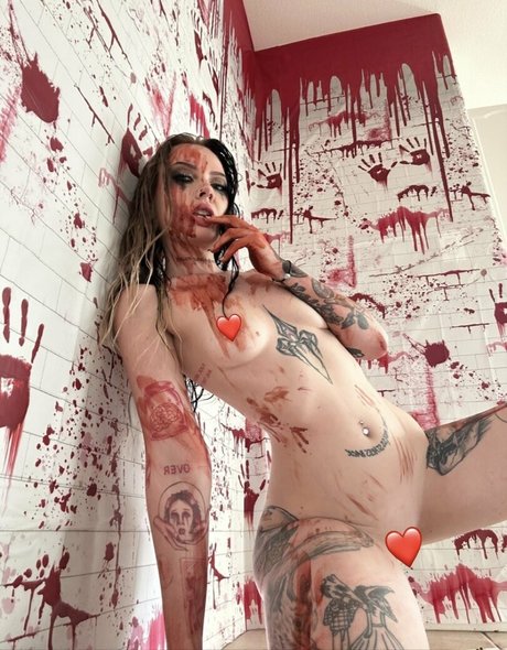 yourintrusivethot modelo porno foto