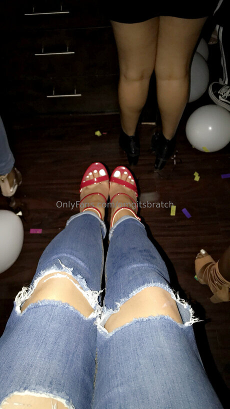 Omgitsbratch buen modelo imagen