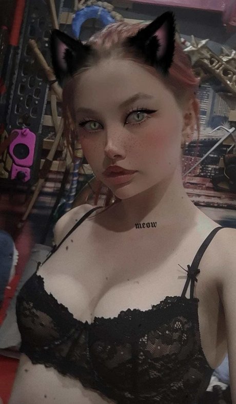 Alexandra Bessonova modelo exclusivo galería