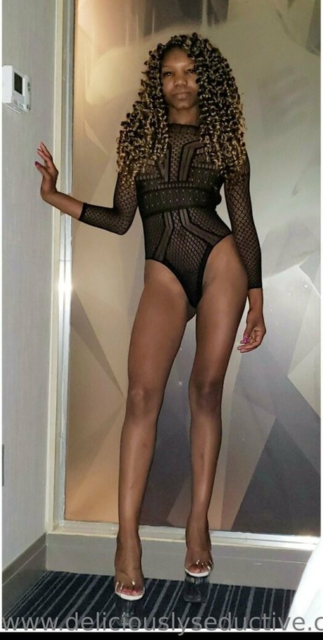 deliciouslyseductive estrella porno bonita galería