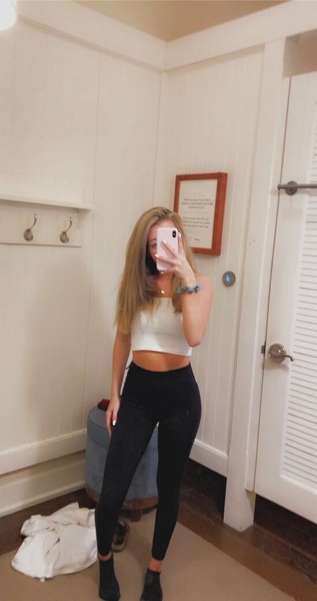 Chelsea Mariani hermosa estrella porno galerías