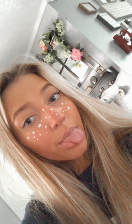 Chelsea Mariani modelo bonita imagen