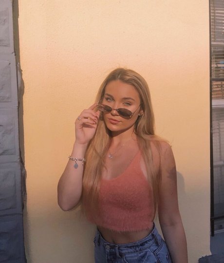 Kelsea Forti buena actriz galerías