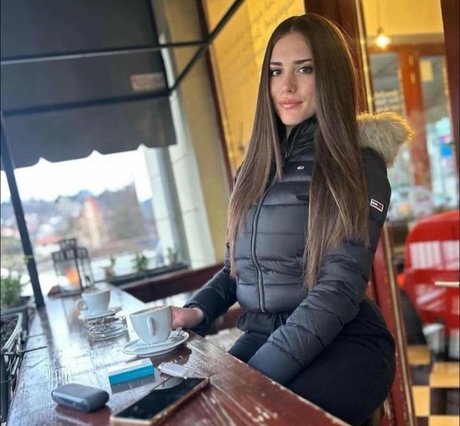 claudiroxa buena estrella porno imágenes