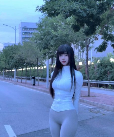 Daturakisses bonita estrella porno imagen