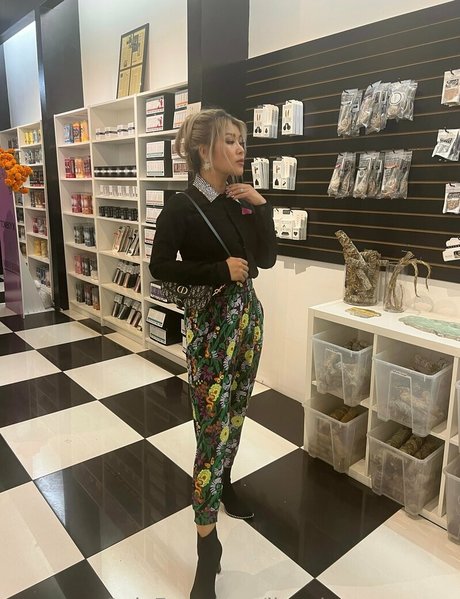 empatado onlyfans arte fotos