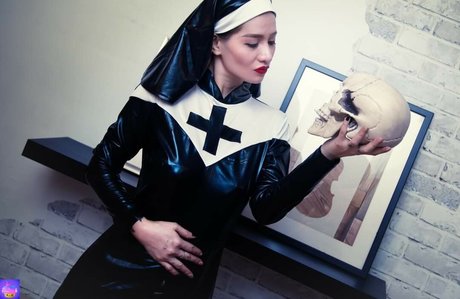 Ivy Divino modelo mejor foto