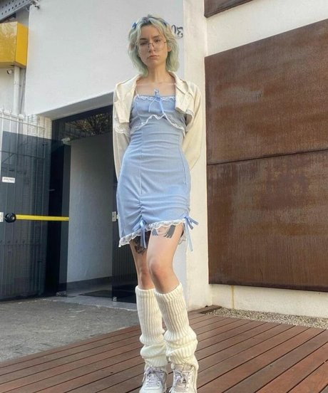 Luh Setra estrella porno superior archivo