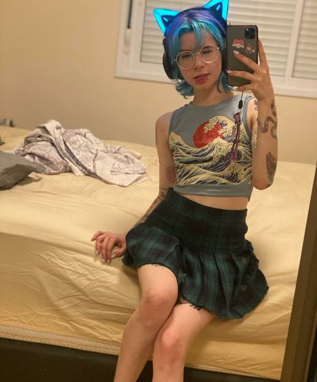 Luh Setra estrella porno hermosa foto