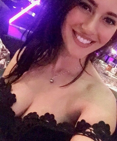 Bianca Jordan estrella porno caliente imagen