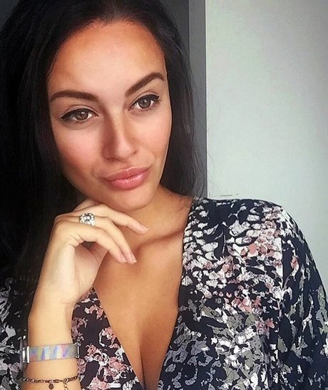 Bianca Jordan estrella agradable galerías