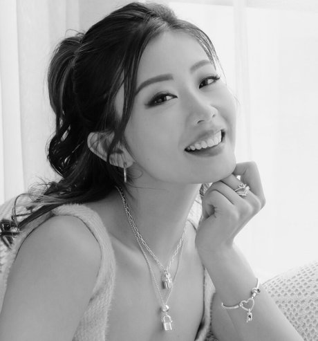 Emi Wong estrella porno exclusiva archivo