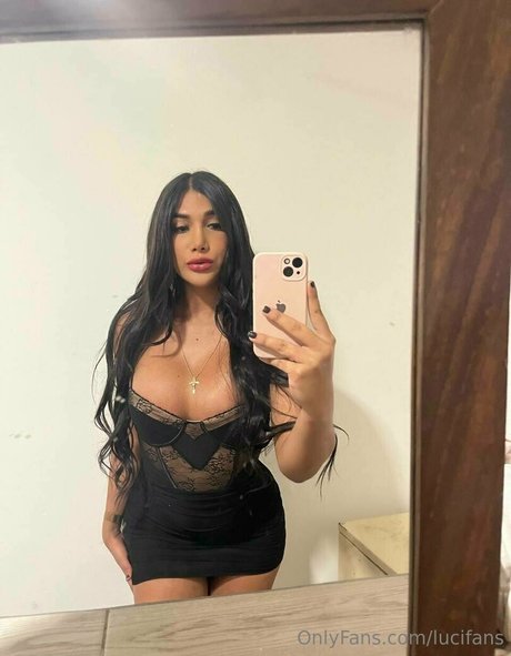 lucifans modelo libre imágenes