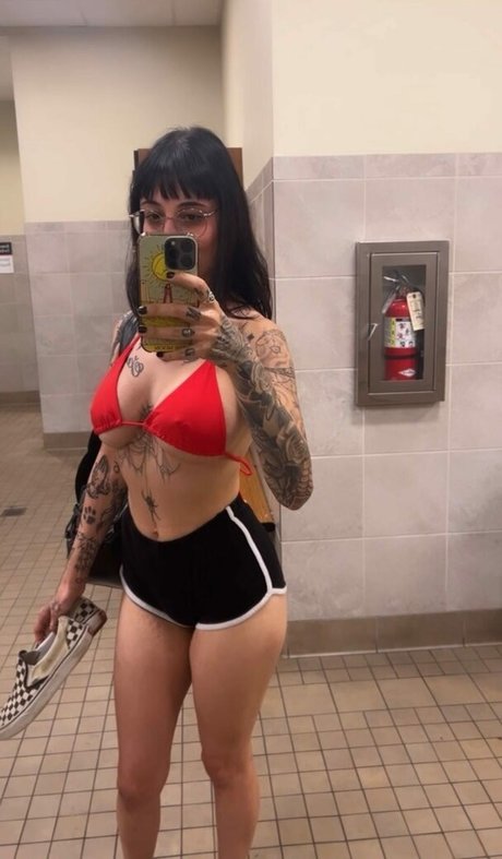 nova 6 estrella porno desnuda foto