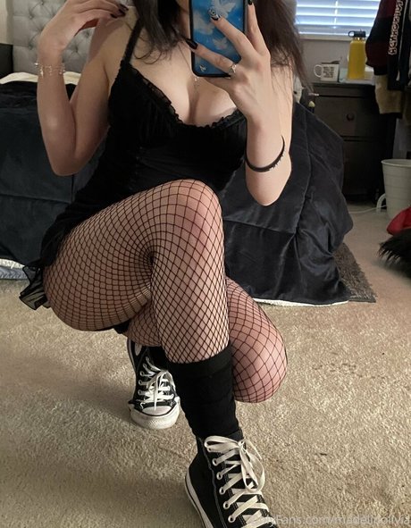 Madelinolivia modelo sexual foto