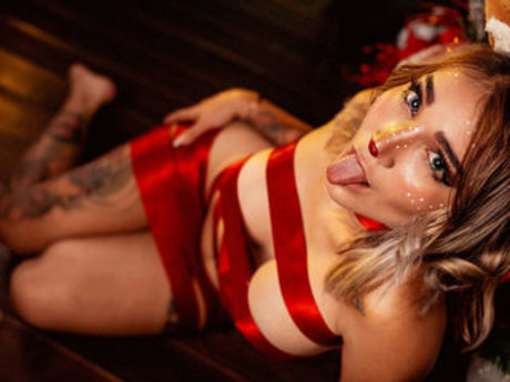 Asuka Muller estrella porno desnuda foto