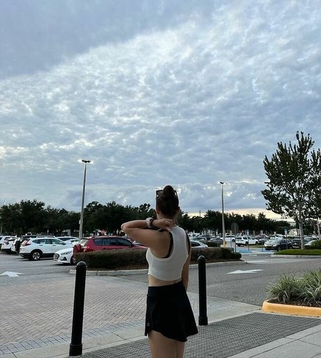 Skye Upshall modelo superior galerías