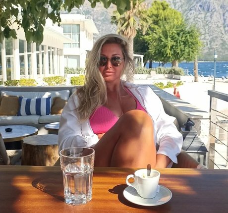 Vesna Justwoman42 estrella atractiva fotos