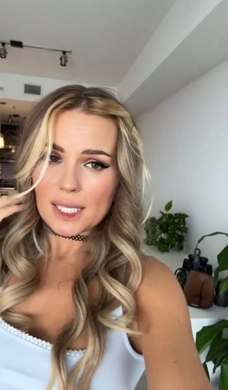 Fcknpeach desnudos de estrellas porno recopilación