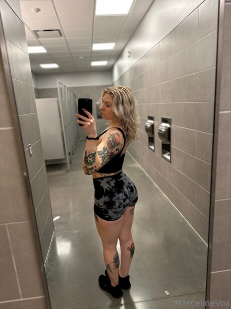 marceline vox modelo atractivo galería