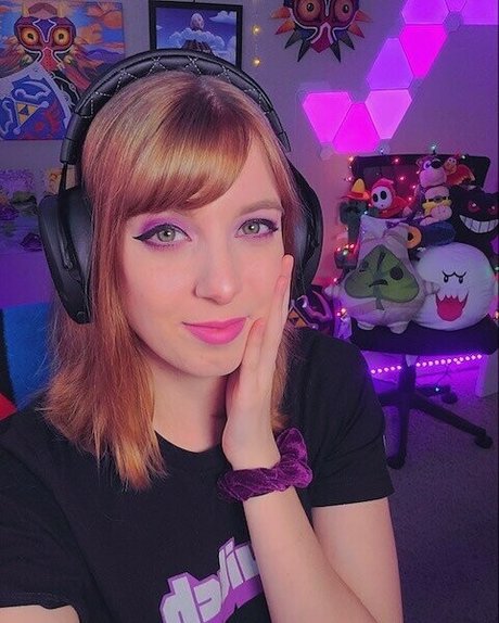 MaryMajora modelo sexy imágenes