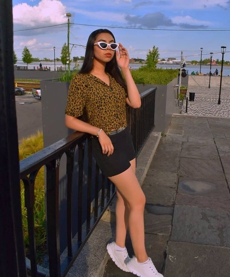 Fatima Guevara modelo desnuda recopilación