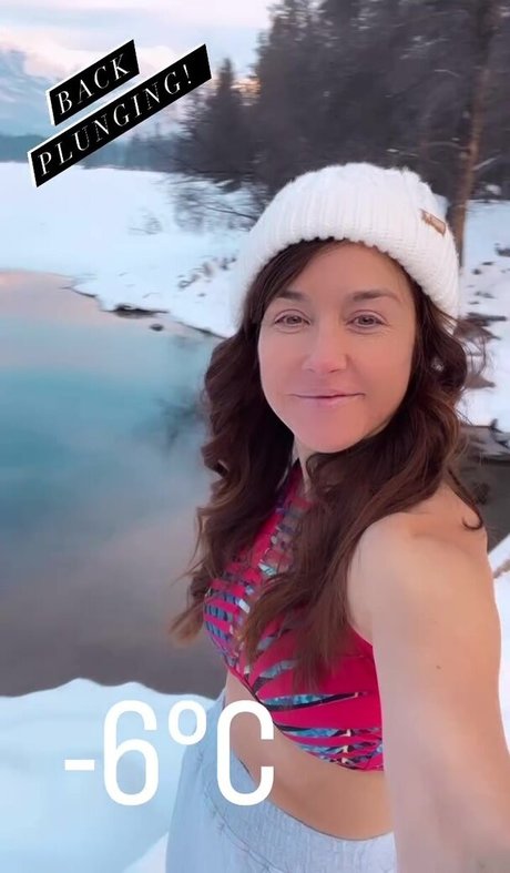 Erin Karpluk sexo estrella porno fotos