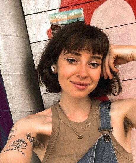 nippy hippie estrella porno bonita foto