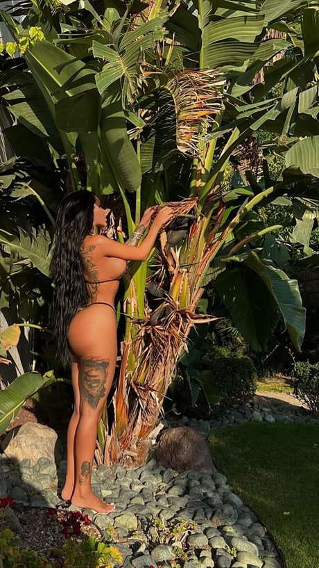 Enise Sude estrella porno exclusiva fotos