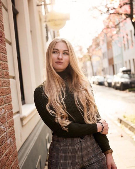 Alrun Steiner_ modelo desnudo fotos