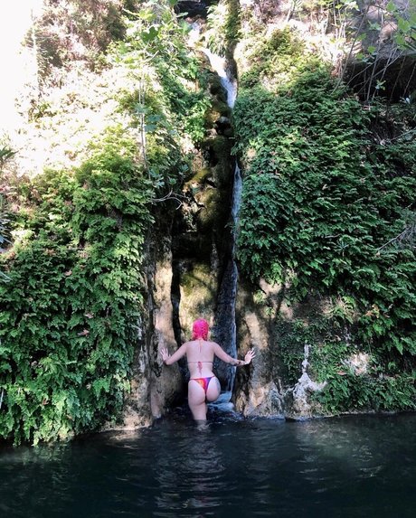 Doga Lamper_ desnudos estrella porno imagen