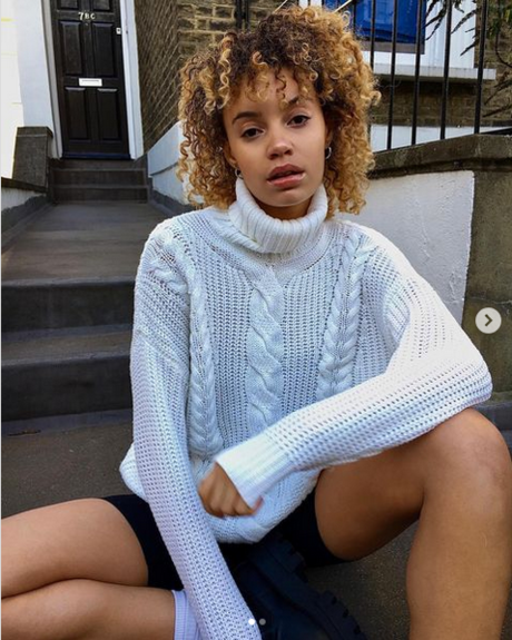 Lara never laura desnudos estrella imágenes